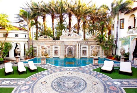 casa casuarina miami versace|gianni versace house.